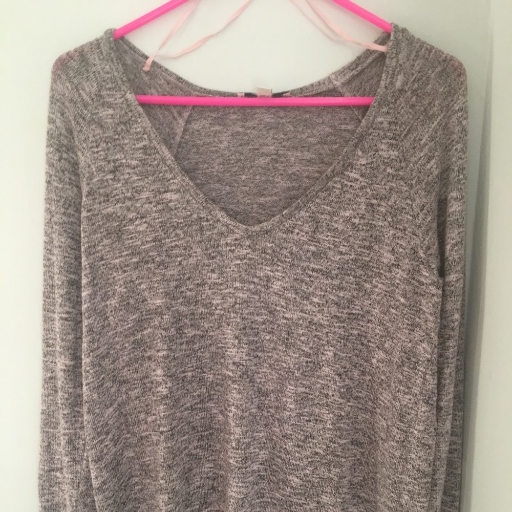 American Eagle V Neck Gray Sweater